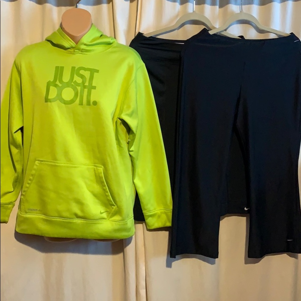 Nike wide leg Capri & crop small + bonus